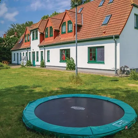 Ten-bedroom Holiday In